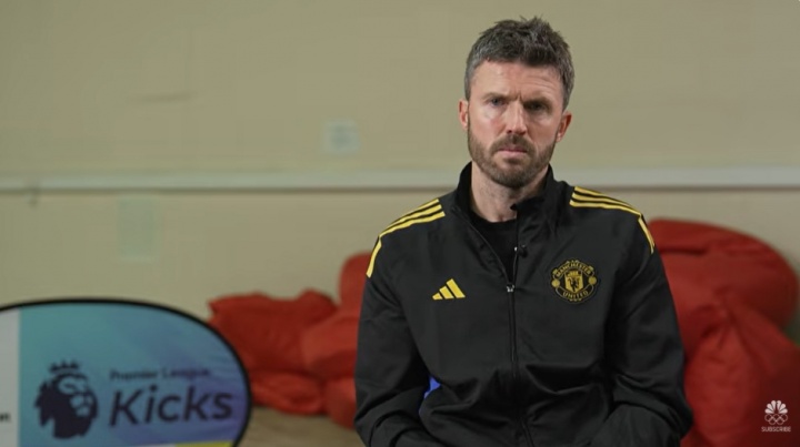 爱游戏体育-卡里克：处理压力是梅努真正的天赋 信任青训是曼联的重要部分